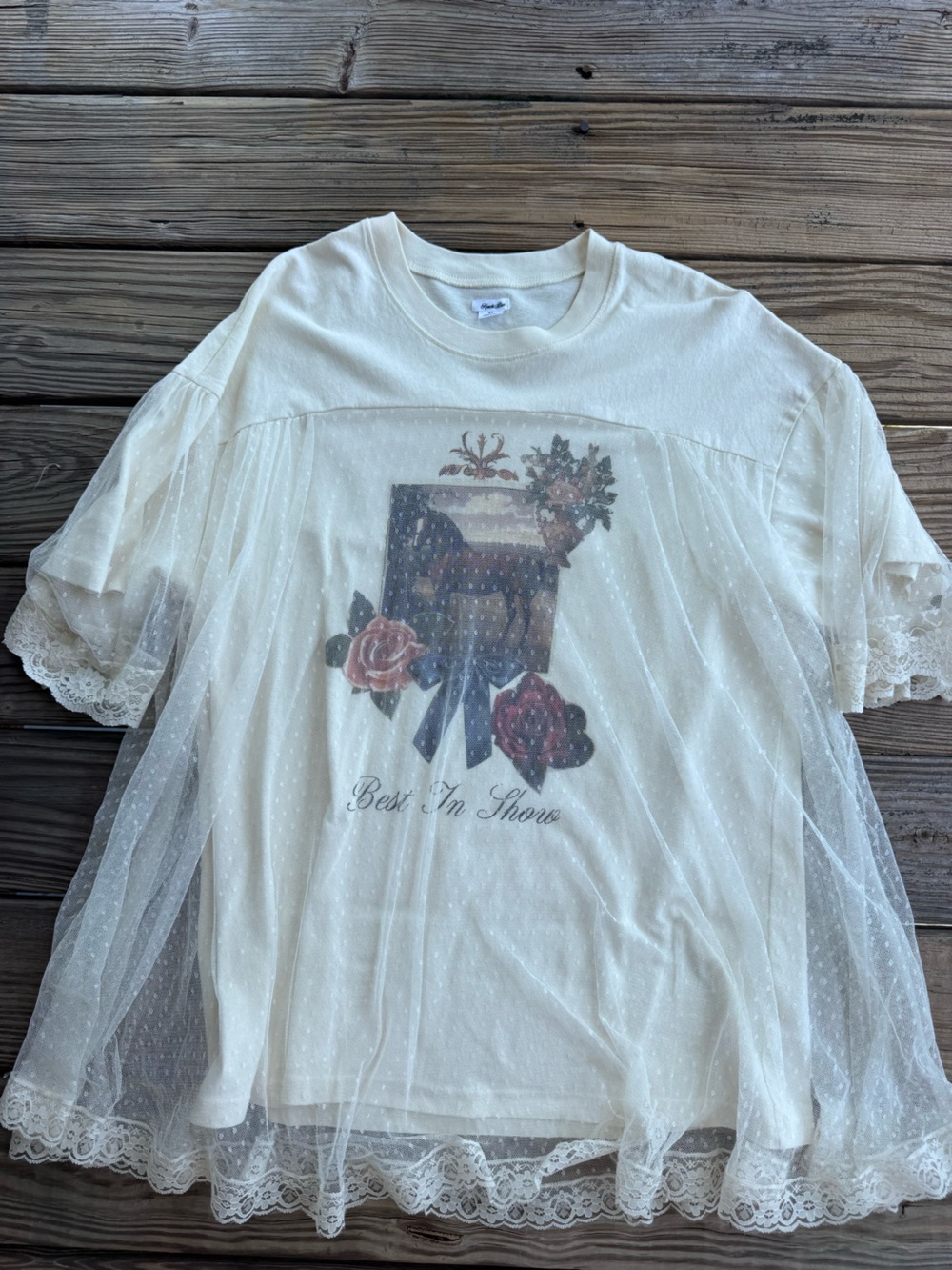 Kimchi Blue Cream Lace “Best in Show” oversized top/tshirt dress - Picture 5 of 8